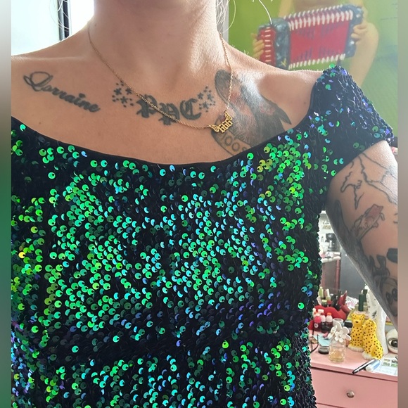 stretchy sequin mini dress in mint condition. - Picture 13 of 17